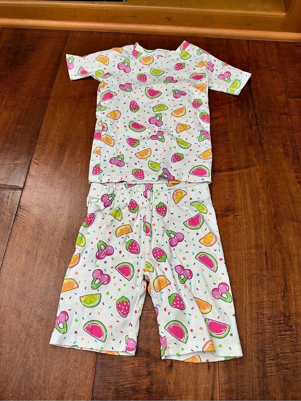 PJ Place Girls Size 6 Fruit Print Pajama Set